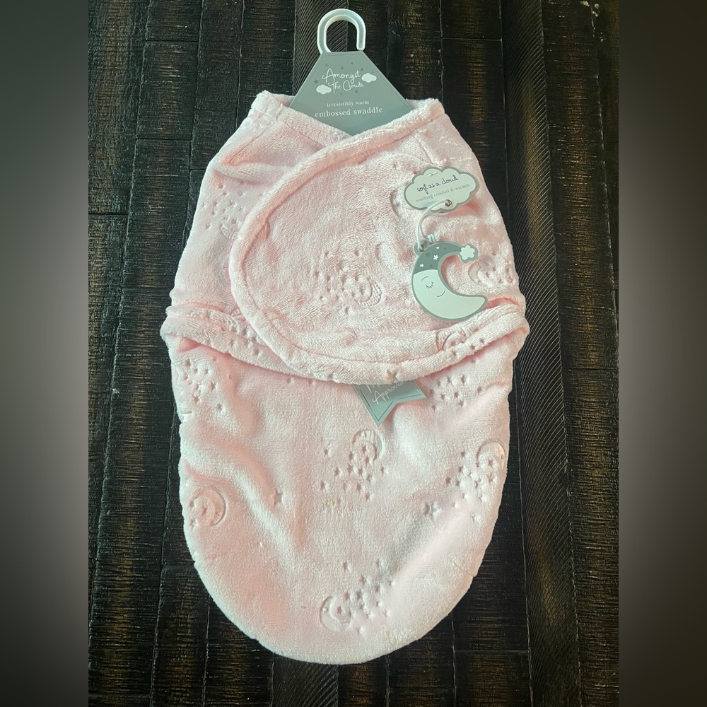 Light Pink Embossed Swaddle ..  Brand New!  Super Soft